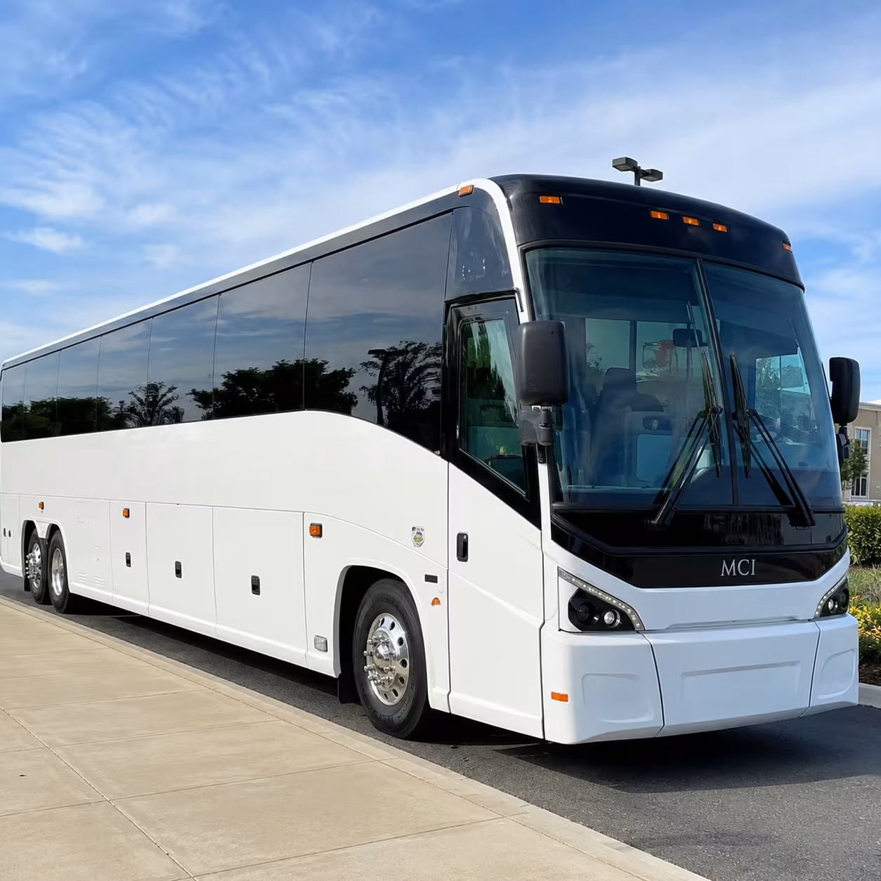 topeka employee shuttle rentals for commuters and campus transfers